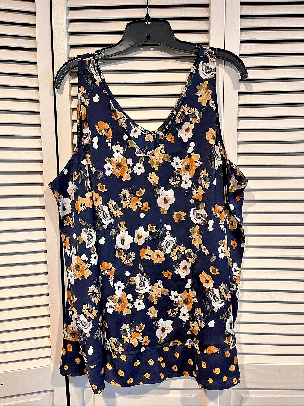 Lane Bryant Floral Blouse in Blue & Orange Size 22 Like New